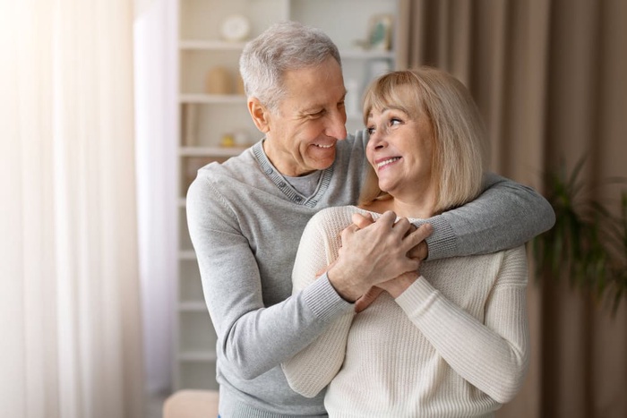 How SilverSingles Helps Rotherham Singles Over 50 Meet