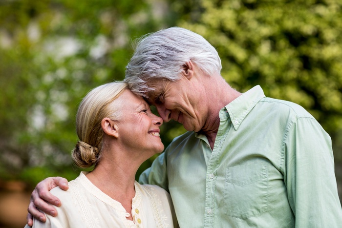 senior dating in Oxnard
