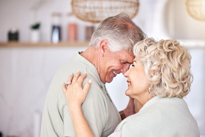 Meet Deerfield Beach Singles Over 50 on SilverSingles