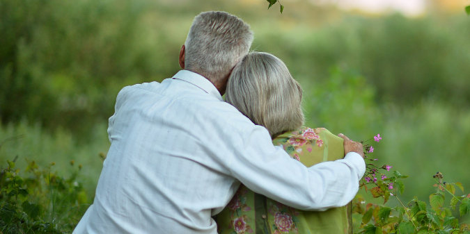 An Honest Guide to Online Dating for Seniors